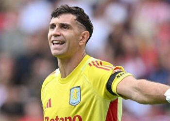 Man Utd interest casts doubt over Martínez’s Aston Villa future