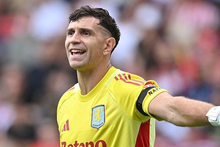 Man Utd interest casts doubt over Martínez’s Aston Villa future