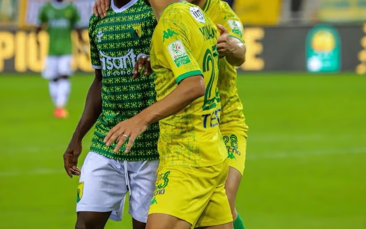 CAF Champions League: JS Kabylie Defeat Gold Stars to Advance to Next Round
