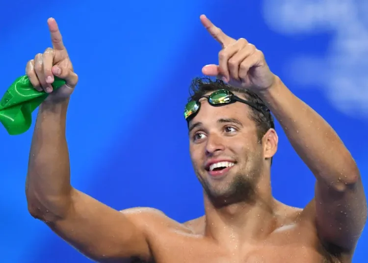Centenary Square is currently playing host to a comprehensive collection of oversized National Flag badges – one for each nation and territory participating in the Birmingham 2022 Commonwealth Games. This collection marks the spot for avid pin swappers, be they athletes, officials or spectators alike, where people can congregate and participate in the recent tradition, borne out of the Olympic Games. Pin badges have become synonymous with sporting events and make for great souvenirs, completely individual to their specific event. As such, they have ascertained “collector’s item” status and become a popular commodity for people to exchange. Pin swapping is great way of bringing people together and is a powerful embodiment of the unity and togetherness that are essential values of a Games, Olympic or Commonwealth. Breaking boundaries, creating connections, and conquering language barriers while picking up excellent and unique souvenirs from all over the world – what’s not to love?