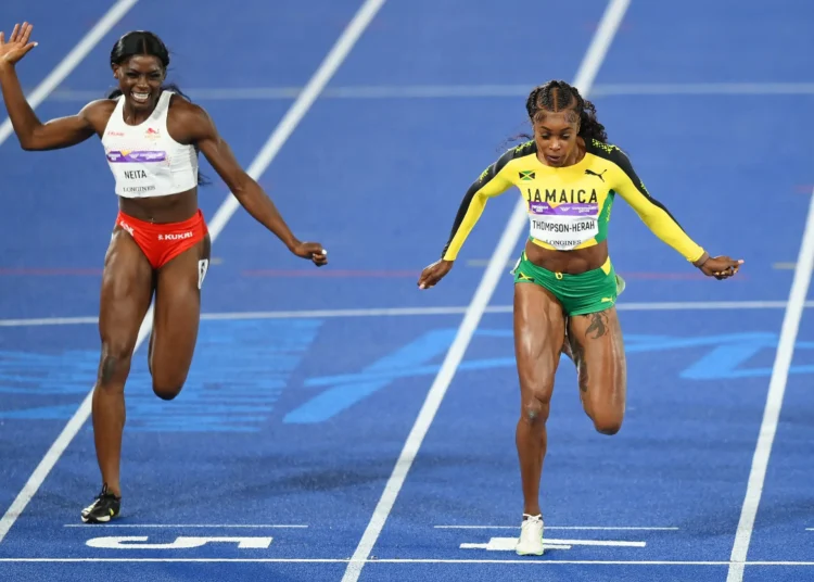 Thompson-Herah takes first Commonwealth Games 100m gold in Birmingham