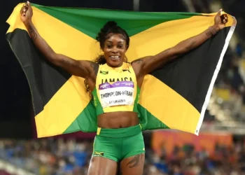 Double stinged Thompson-Herah sets new Commonwealth Games 200m record